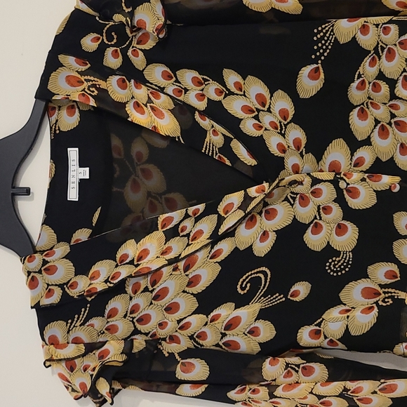 Senlis Sheer Ruffle-Detail Crop V-Neck Top- Women - Picture 2 of 8